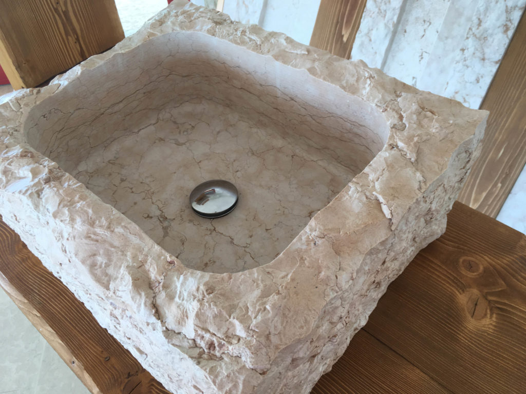 lavabo per bagno in pietra personalizzato